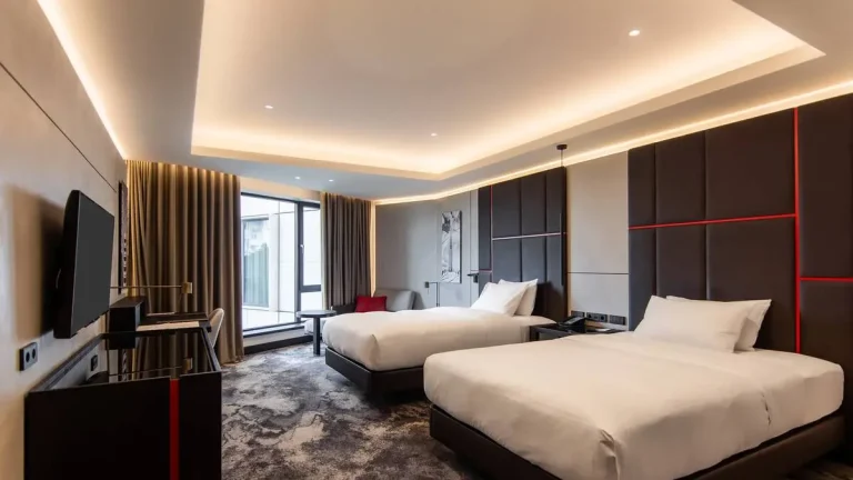 two-double-beds-deluxe-room